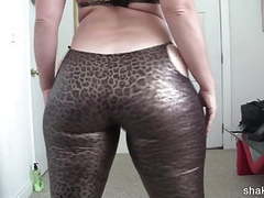Find-Best-Hardcore.com presents: Latex body suit cant contain this booty