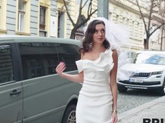 Find-Best-Hardcore.com presents: Horny for her haircutter