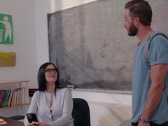 Find-Best-Hardcore.com presents: Kinky math tutor jasmine jae loves giving head and having sex