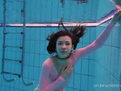 Find-Best-Hardcore.com presents: Leggy girl goes swimming in her leotard