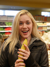 Find-Best-Hardcore.com presents: Wren Davis Whole Foods Spider
