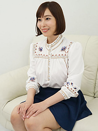 Find-Best-Hardcore.com presents: Asian Mommy Momoka Ogawa gets her pussy penetrated in a solo